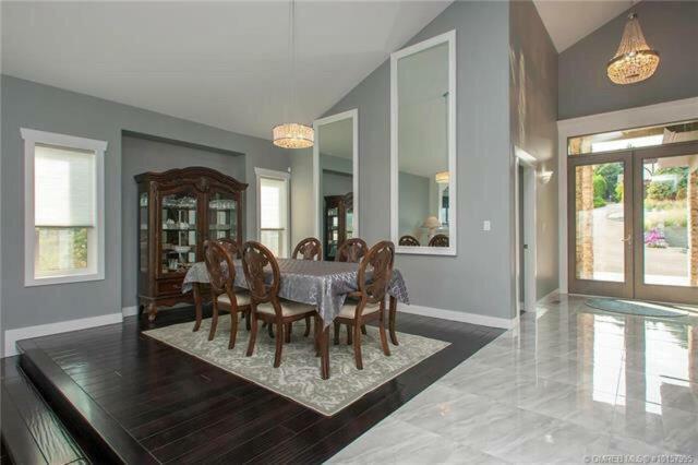 Lake And Bridge View Vacation Home West Kelowna Exterior foto