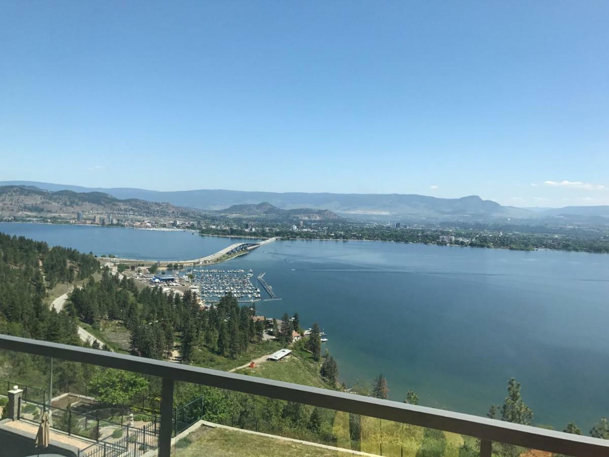 Lake And Bridge View Vacation Home West Kelowna Exterior foto